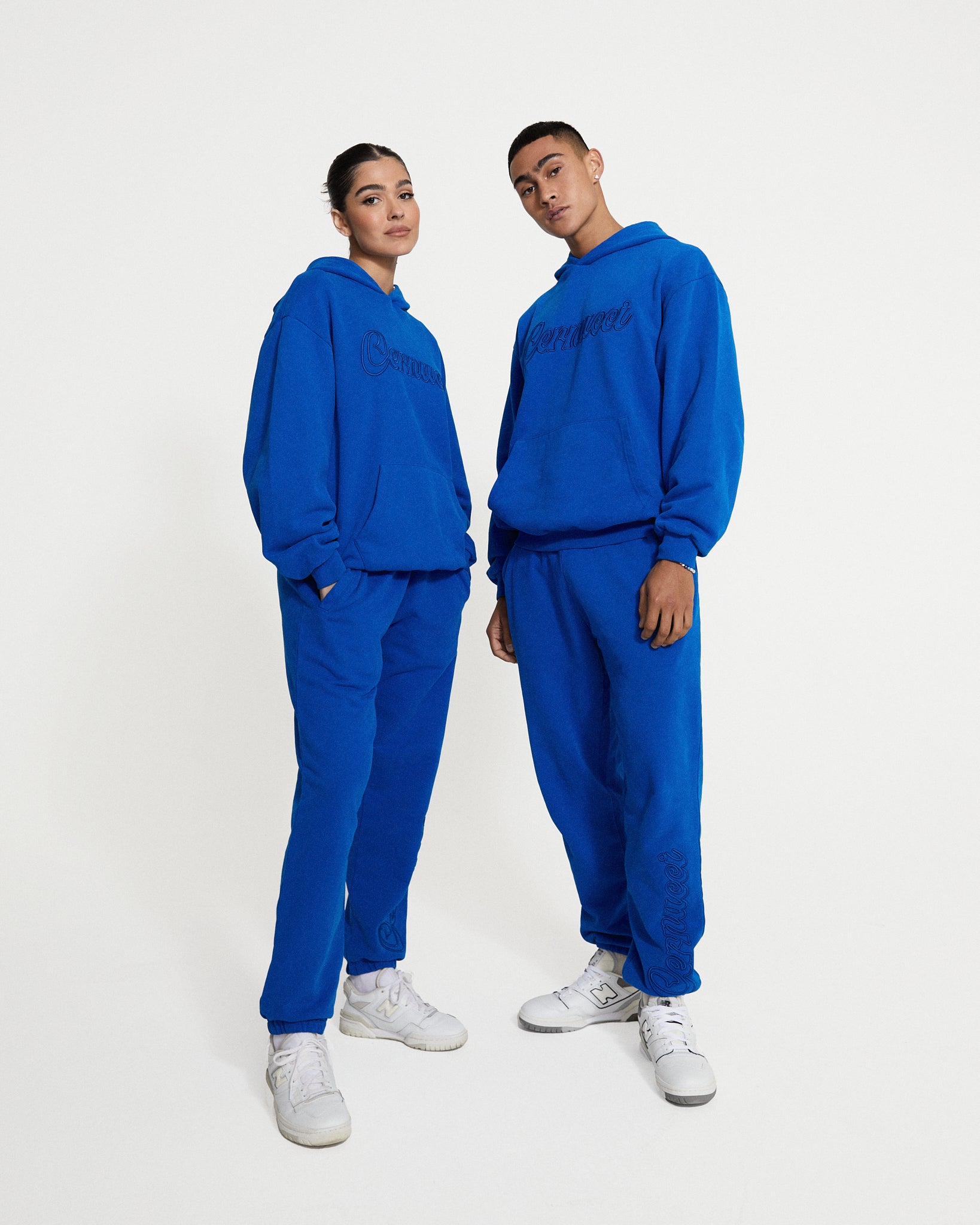 Cernucci – Jogginghose mit Stickerei – Kobaltblau